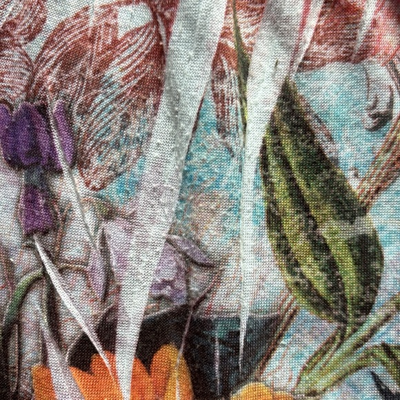 Gorgeous Silk Blend A-line T-shirt - Picture 9 of 9